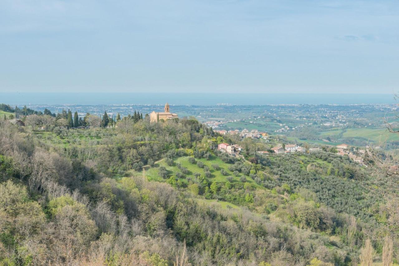 La Nocciola By Posarellivillas Cerreto Castello Exterior photo