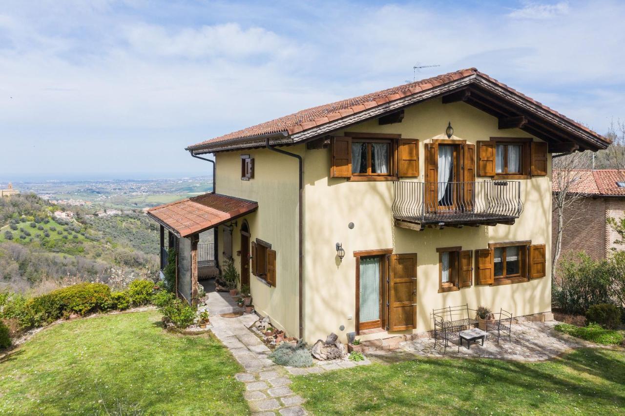 La Nocciola By Posarellivillas Cerreto Castello Exterior photo